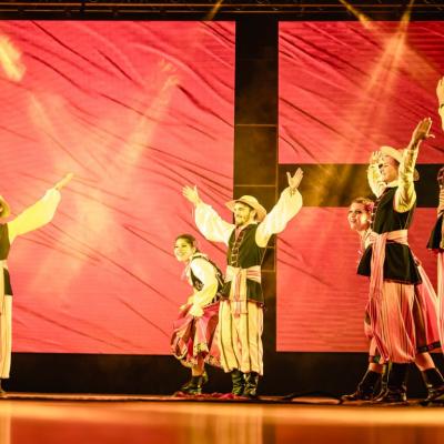 Ballets 76